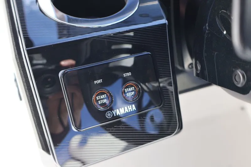 Slide: The Image of Yamaha 252SD 2026 - 16