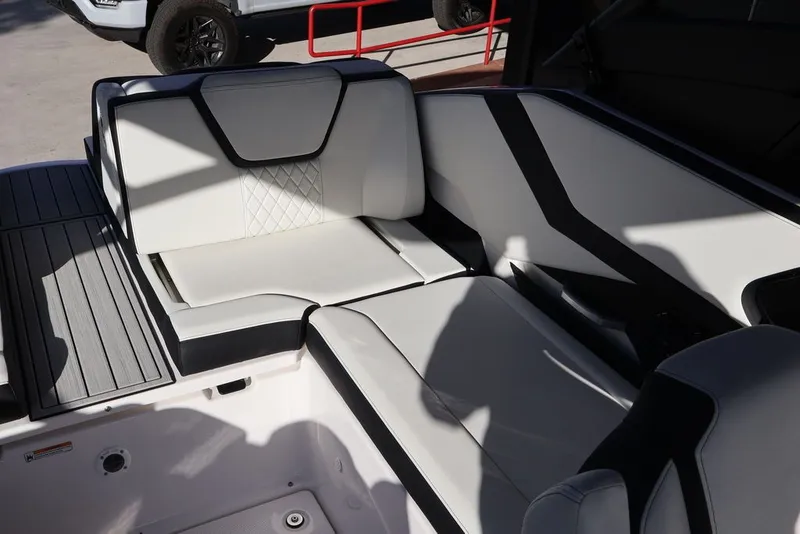 Slide: The Image of Yamaha 252SD 2026 - 20