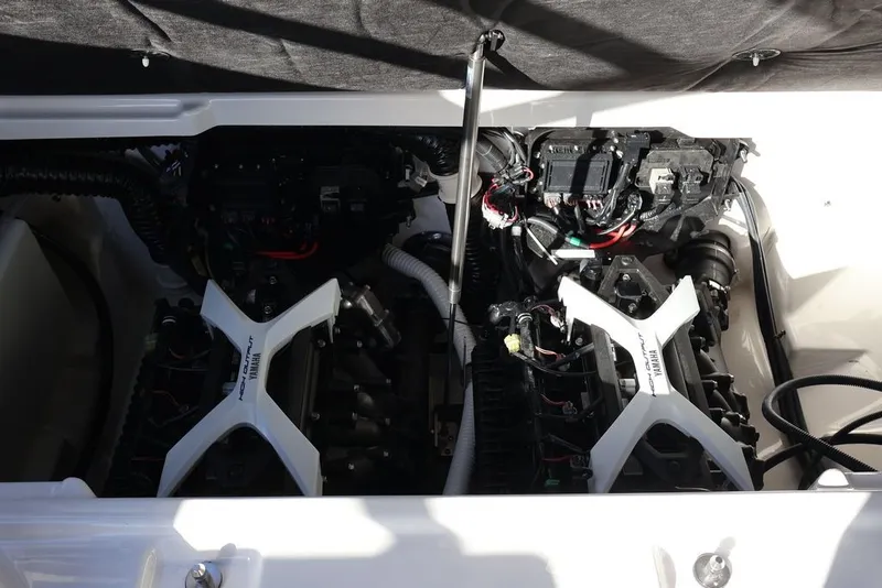 Slide: The Image of Yamaha 252SD 2026 - 23