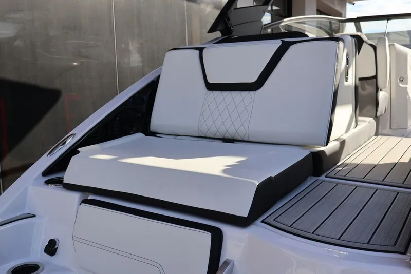 Slide: The Image of Yamaha 252SD 2026 - 9