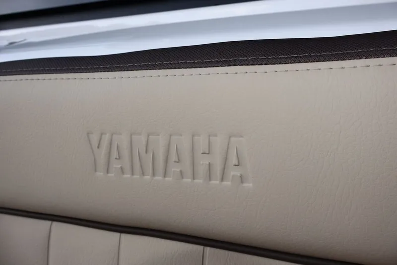 Slide: The Image of Yamaha 255 FSH Sport H 2026 - 13