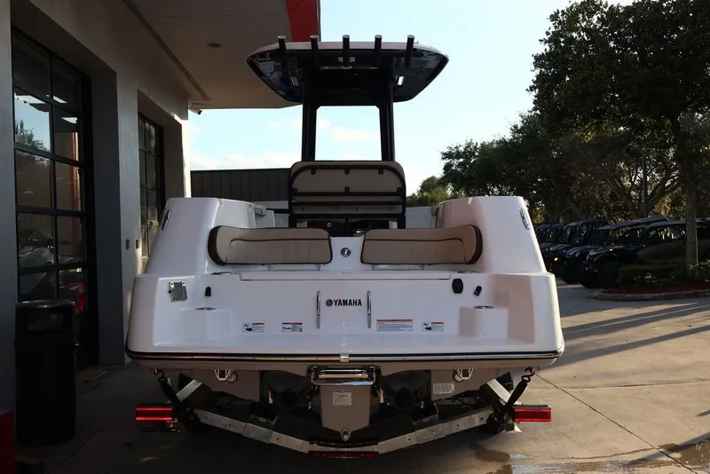 Slide: The Image of Yamaha 255 FSH Sport H 2026 - 3