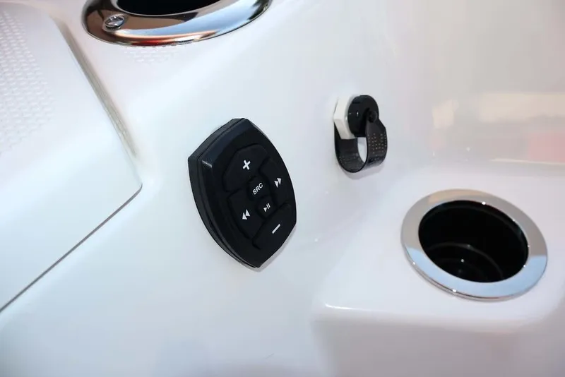 Slide: The Image of Yamaha 255 FSH Sport H 2026 - 33