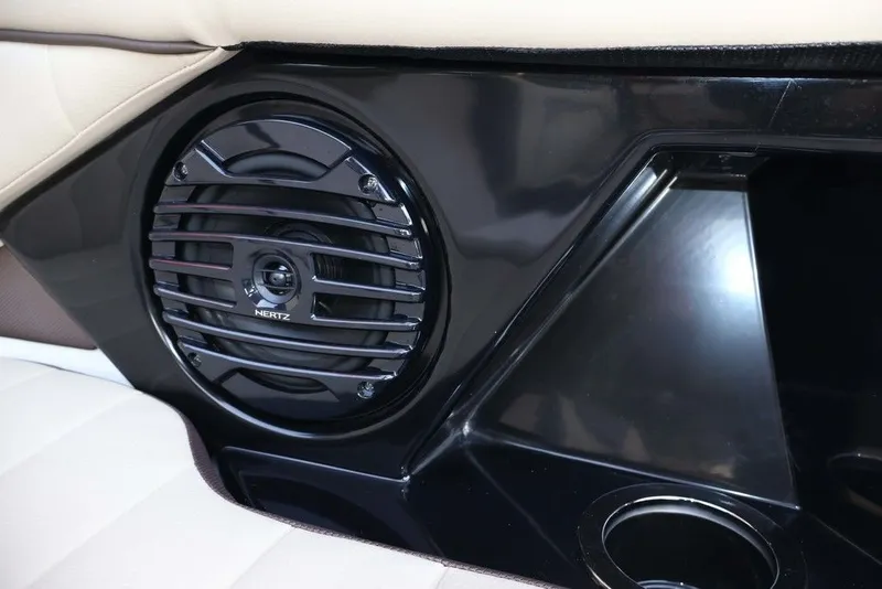 Slide: The Image of Yamaha 255 FSH Sport H 2026 - 6