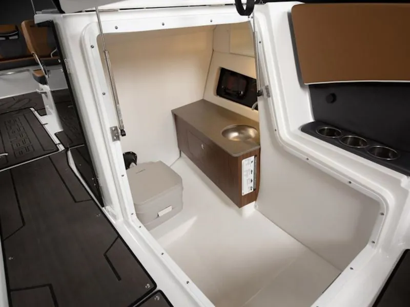 Slide: The Image of Scarab 285 LX 2026 - 11