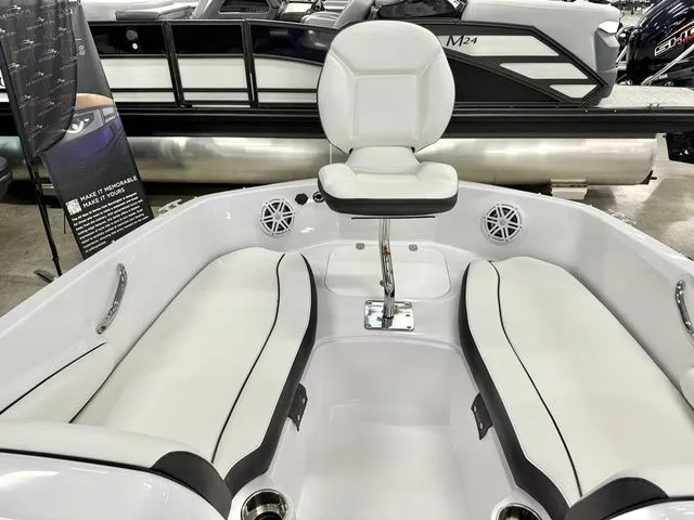 Slide: The Image of Stingray 182 SC 2026 - 5