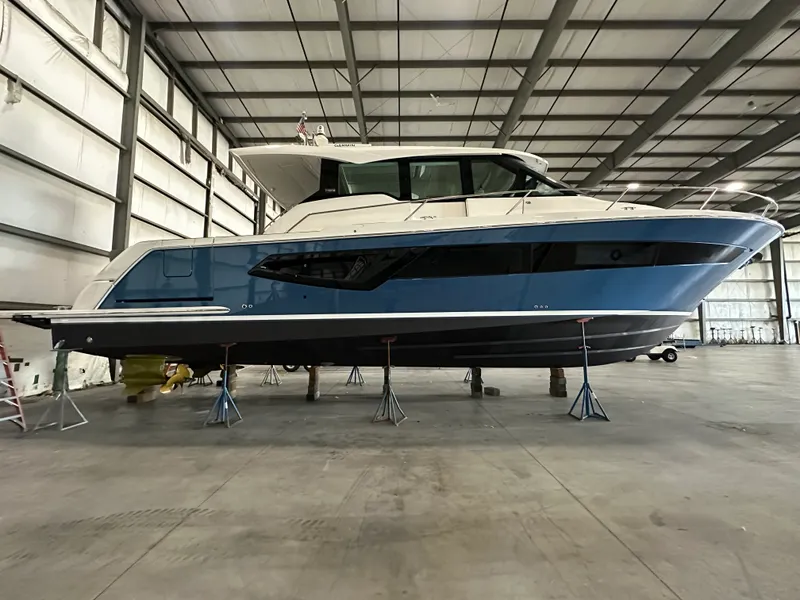 The Image of Tiara EX54 2025 - 0