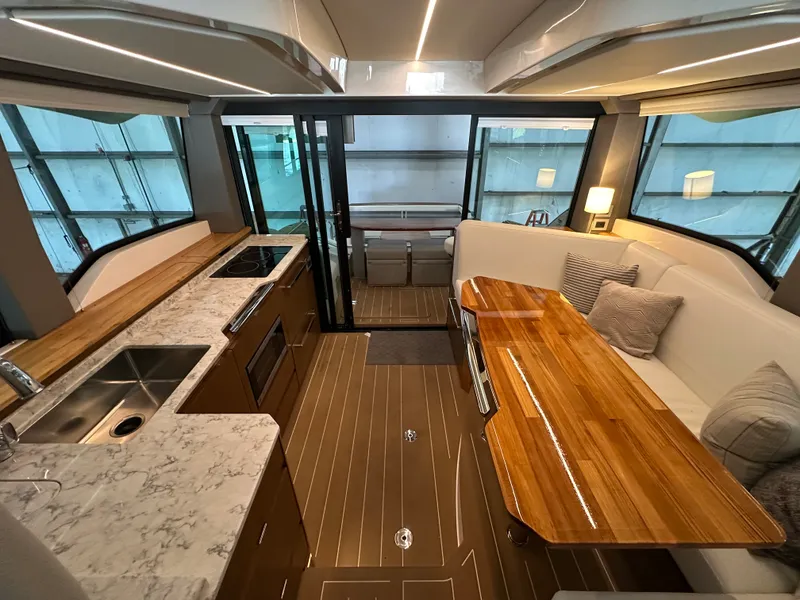 Slide: The Image of Tiara EX54 2025 - 24