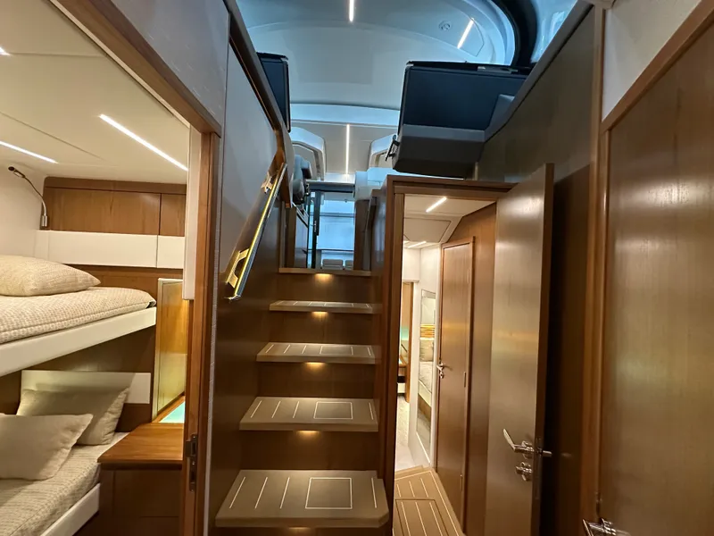 Slide: The Image of Tiara EX54 2025 - 47