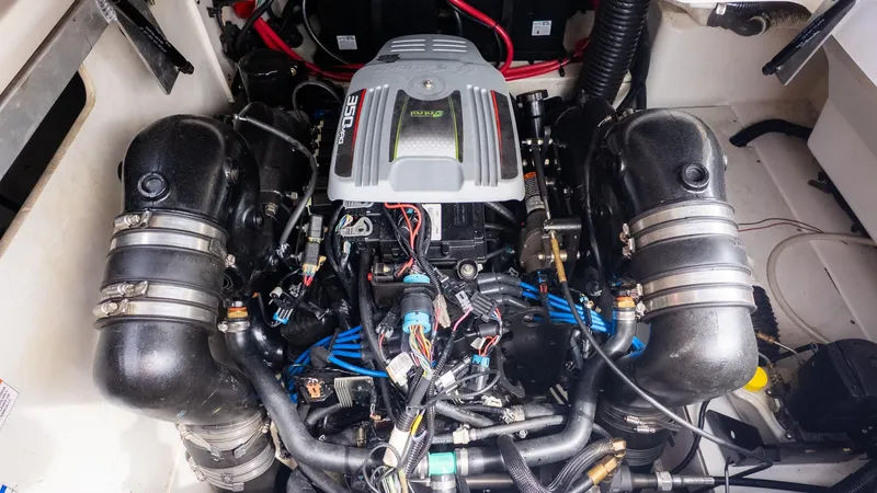 Slide: The Image of Sea Ray 270 Sundeck 2015 - 12