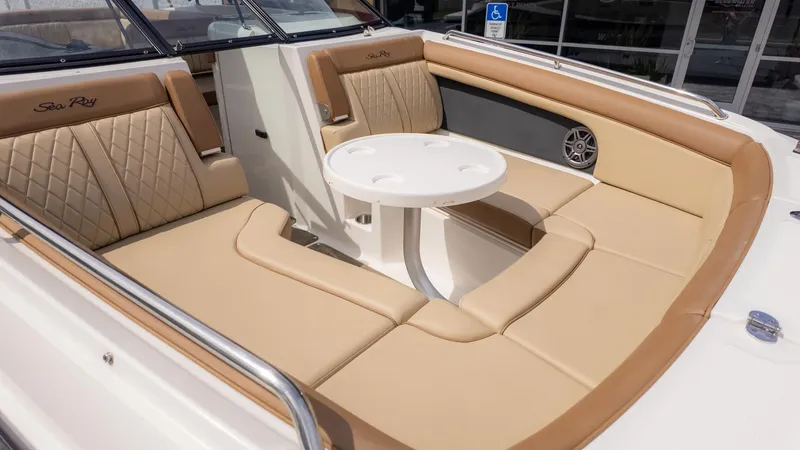 Slide: The Image of Sea Ray 270 Sundeck 2015 - 22