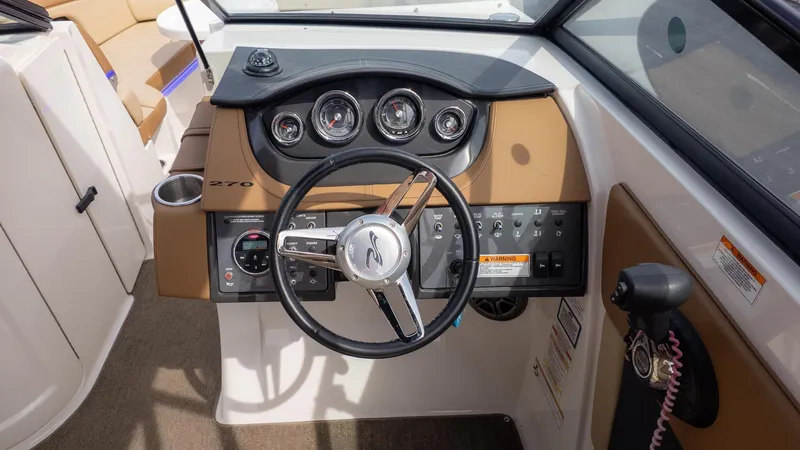 Slide: The Image of Sea Ray 270 Sundeck 2015 - 28