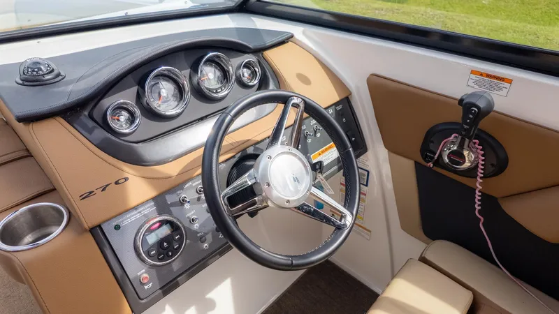 Slide: The Image of Sea Ray 270 Sundeck 2015 - 29