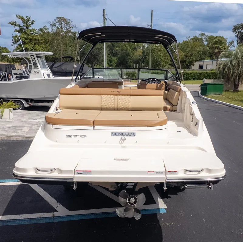 Slide: The Image of Sea Ray 270 Sundeck 2015 - 5