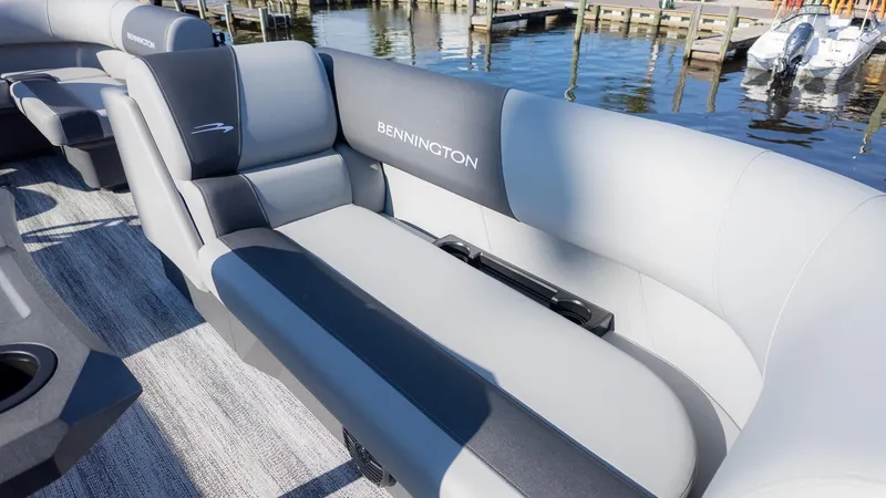 Slide: The Image of Bennington 22 S FISH AND CRUISE 2026 - 15