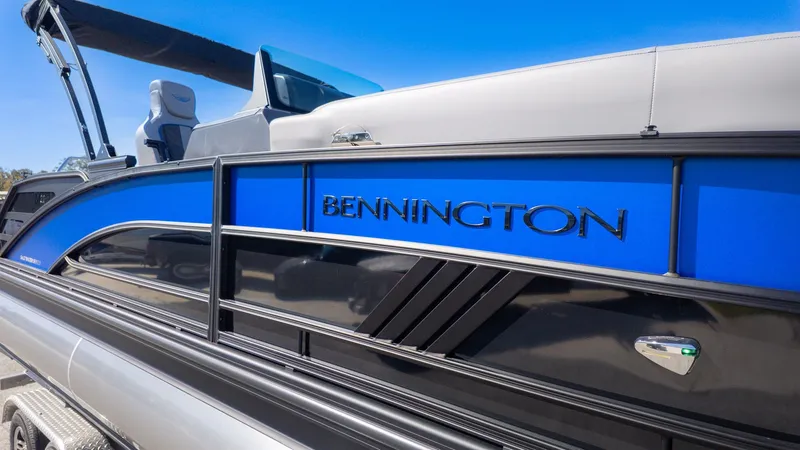 Slide: The Image of Bennington 22 M Swingback 2026 - 4