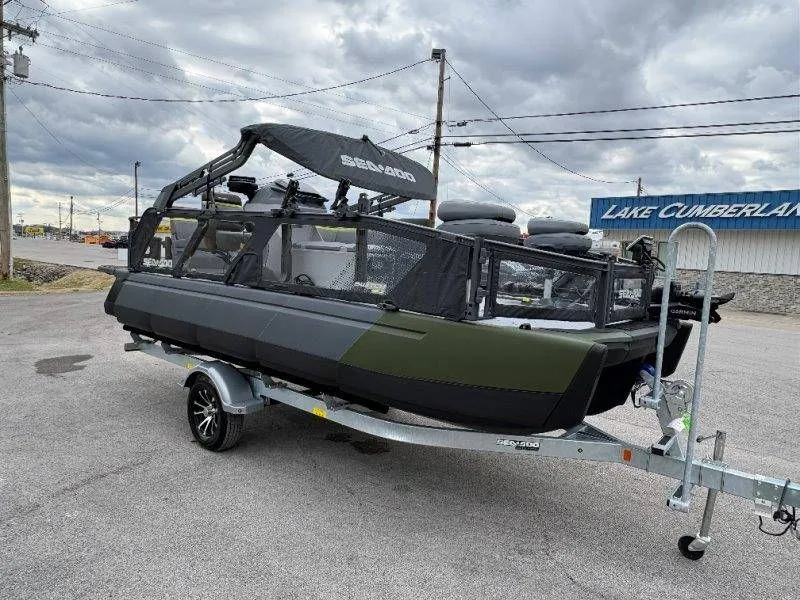 Slide: The Image of Sea-Doo Switch Fish 21 2026 - 18