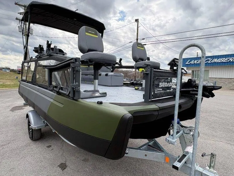 Slide: The Image of Sea-Doo Switch Fish 21 2026 - 22