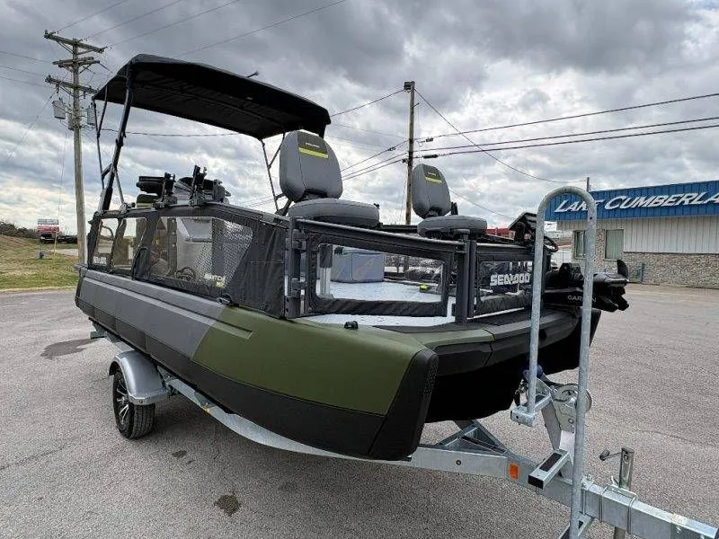 Slide: The Image of Sea-Doo Switch Fish 21 2026 - 36