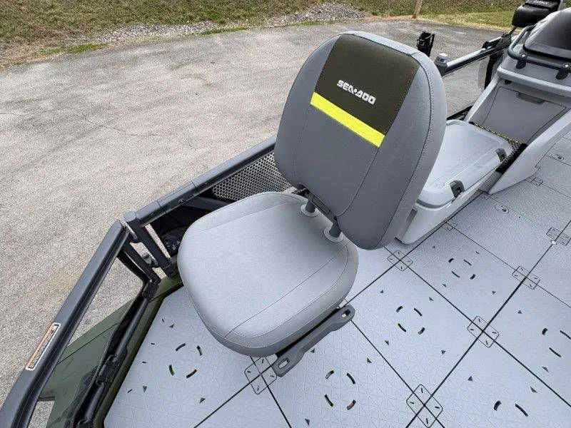 Slide: The Image of Sea-Doo Switch Fish 21 2026 - 51