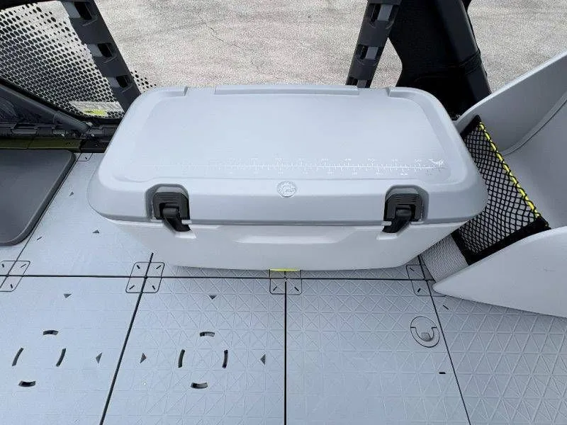 Slide: The Image of Sea-Doo Switch Fish 21 2026 - 58