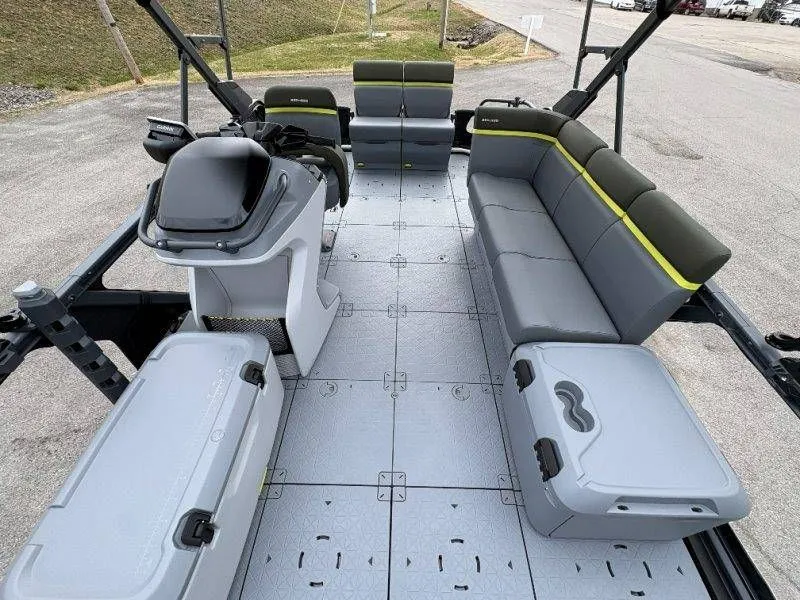 Slide: The Image of Sea-Doo Switch Fish 21 2026 - 63