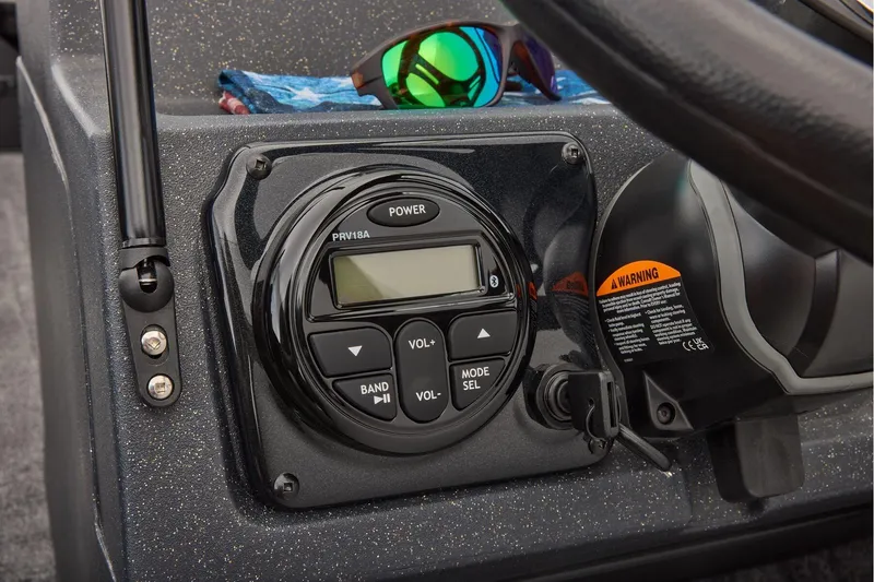 Slide: The Image of Tracker Targa V-19 WT 2026 - 30