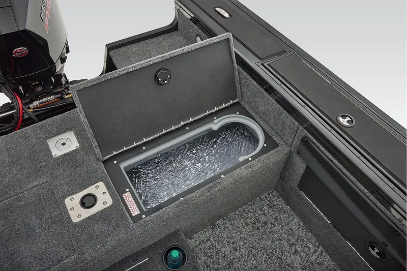 Slide: The Image of Tracker Targa V-19 WT 2026 - 51