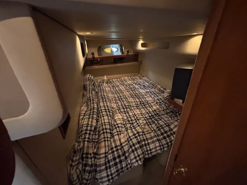 Slide: The Image of Cruisers Yachts 3870 Express 2001 - 5