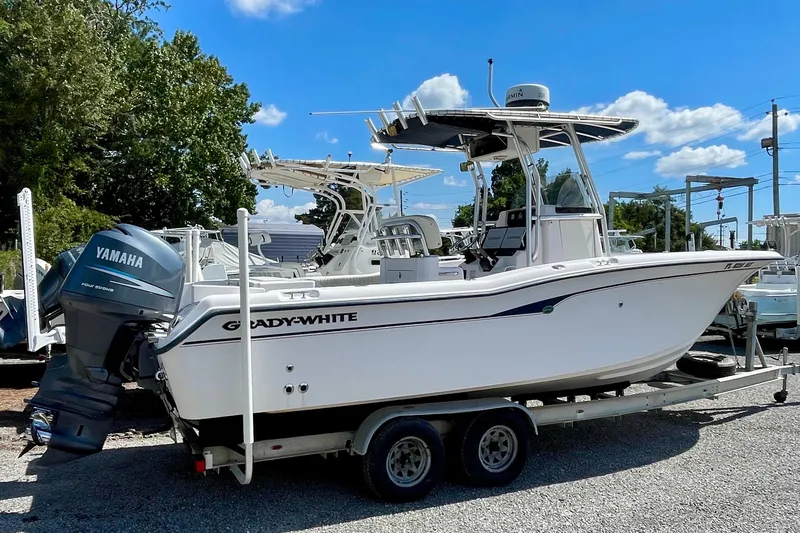 Slide: The Image of 2004 Grady-White Advance 257 boat with Yamaha engine on trailer. - 5