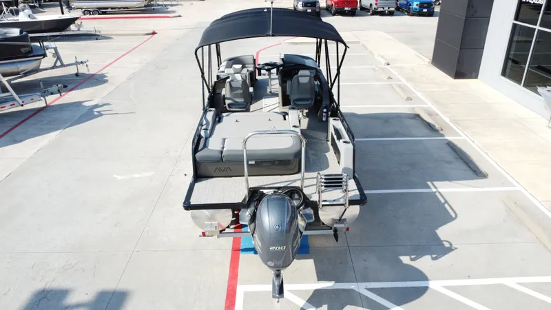 Slide: The Image of Avalon LSZ VRB23T 2025 - 19