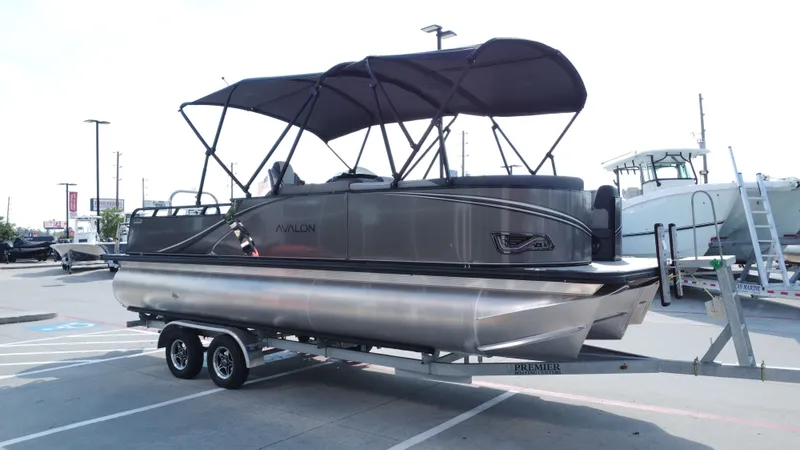 Slide: The Image of Avalon LSZ VRB23T 2025 - 7