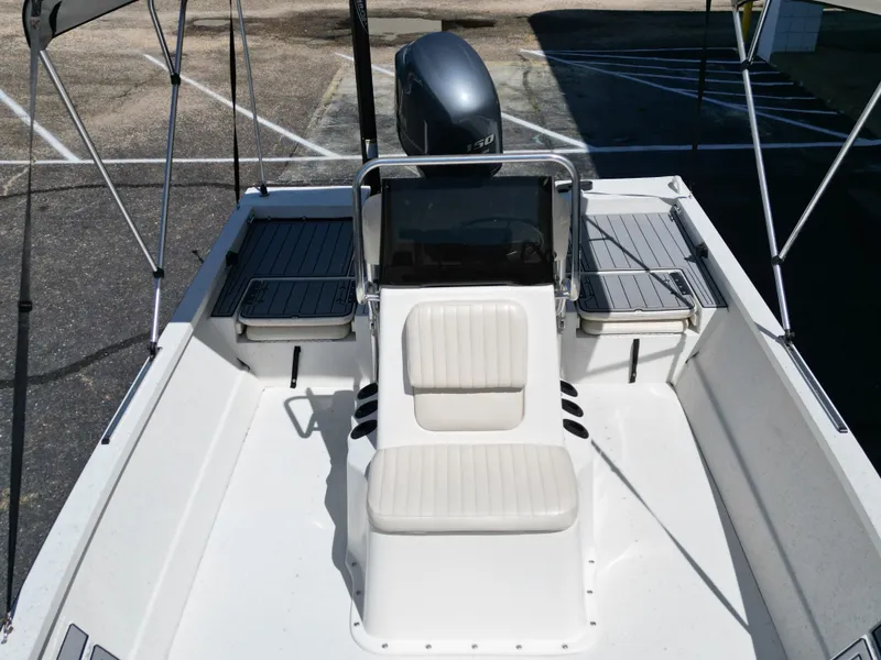 Slide: The Image of G3 20 DLX BAY 2015 - 17