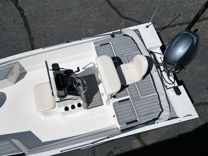 Slide: The Image of G3 20 DLX BAY 2015 - 18