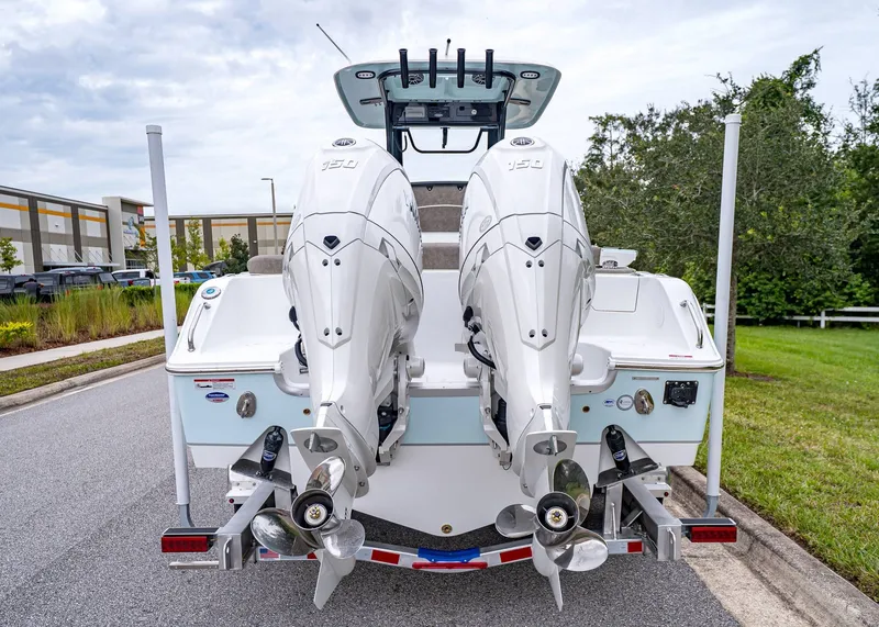 Slide: The Image of Sea Hunt Ultra 265 SE 2026 - 4