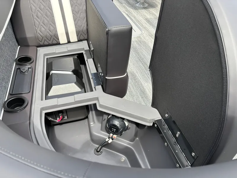 Slide: The Image of Bennington 22 MFB Sport 2026 - 12