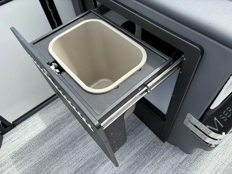 Slide: The Image of Bennington 22 MFB Sport 2026 - 21