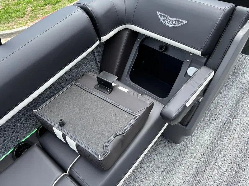 Slide: The Image of Bennington 22 MFB Sport 2026 - 32