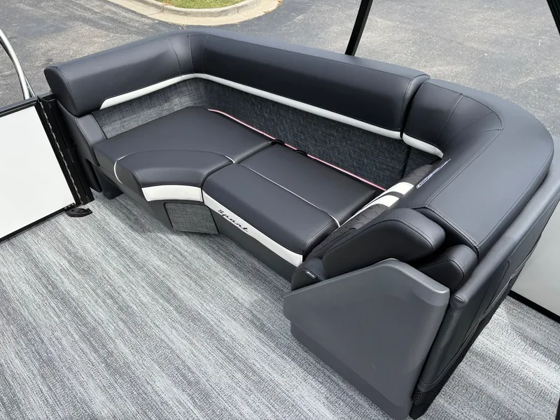 Slide: The Image of Bennington 22 MFB Sport 2026 - 6