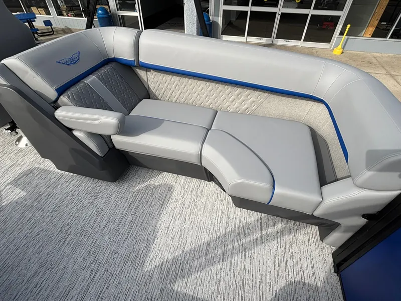 Slide: The Image of Bennington 22 MFB Sport 2026 - 4