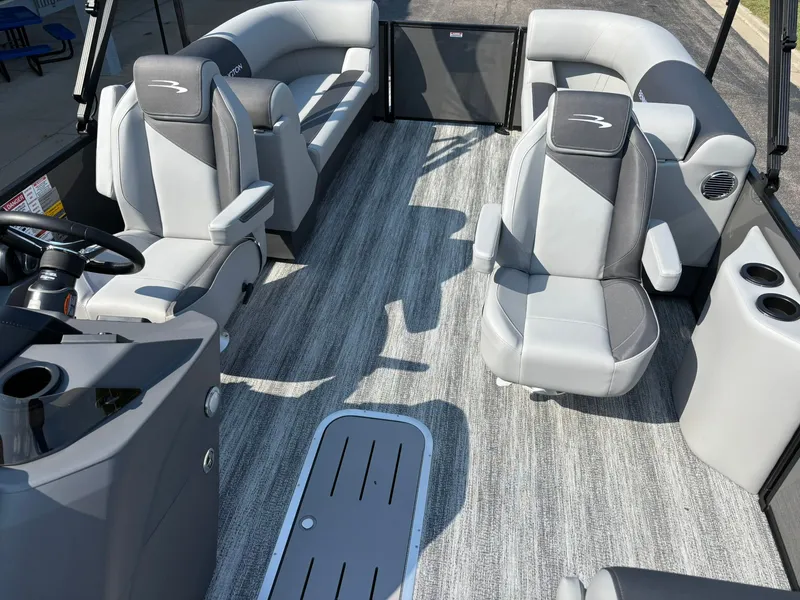 Slide: The Image of Bennington 22 SSR Sport 2026 - 10