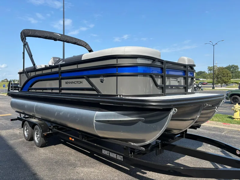 Slide: The Image of Bennington 22 SSR Sport 2026 - 4