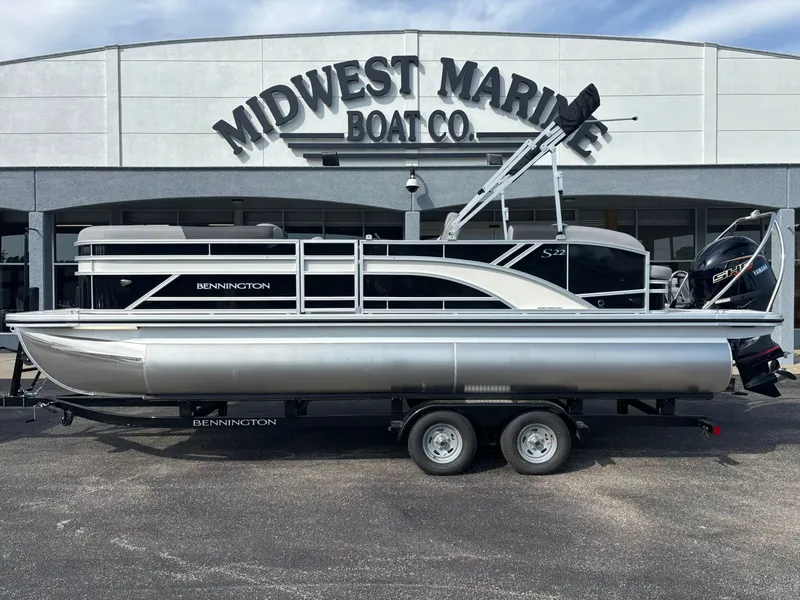 The Image of Bennington 22 SSB Base 2026 - 1