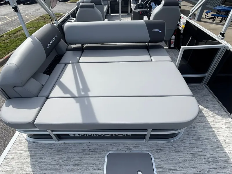 Slide: The Image of Bennington 22 SSB Base 2026 - 11