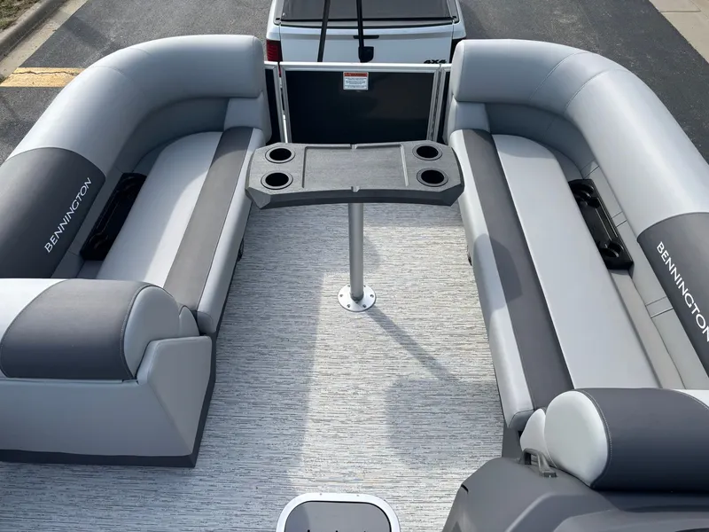 Slide: The Image of Bennington 22 SSB Base 2026 - 29