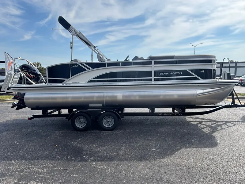 Slide: The Image of Bennington 22 SSB Base 2026 - 35