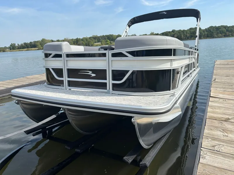 Slide: The Image of Bennington 22 SSB Base 2026 - 4