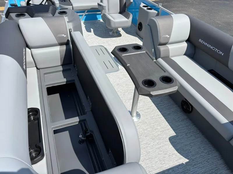 Slide: The Image of Bennington 22 SSB Base 2026 - 20