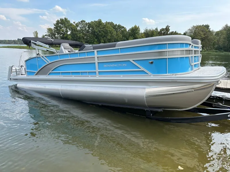 Slide: The Image of Bennington 22 SSB Base 2026 - 24