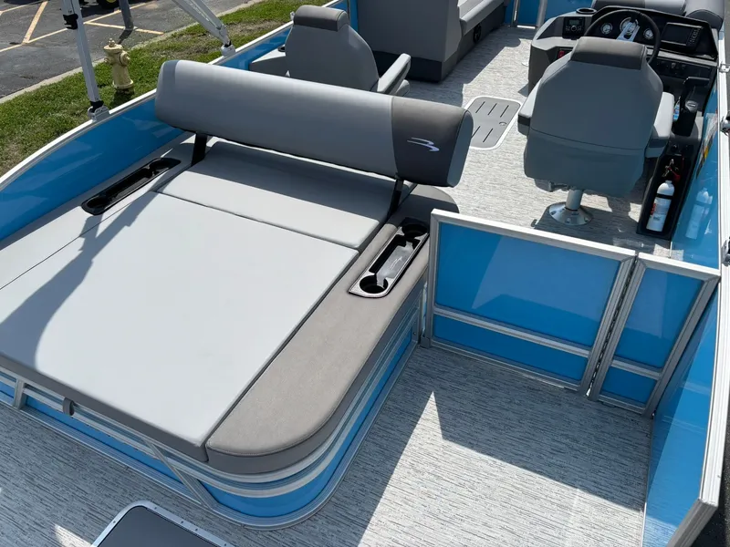 Slide: The Image of Bennington 22 SSB Base 2026 - 7